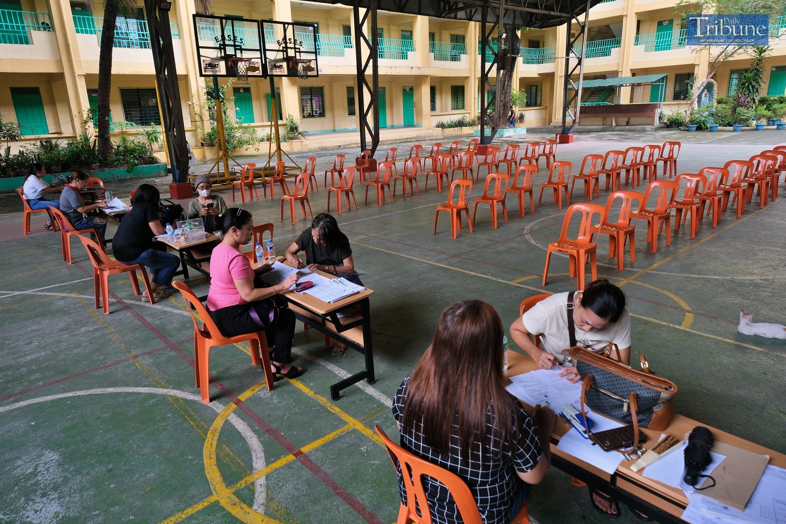 TRIBUNE-backtoschool-scenes
